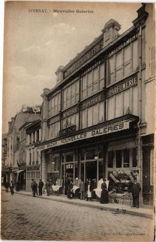 Carte postale ancienne Epernay Nouvelles Galeries