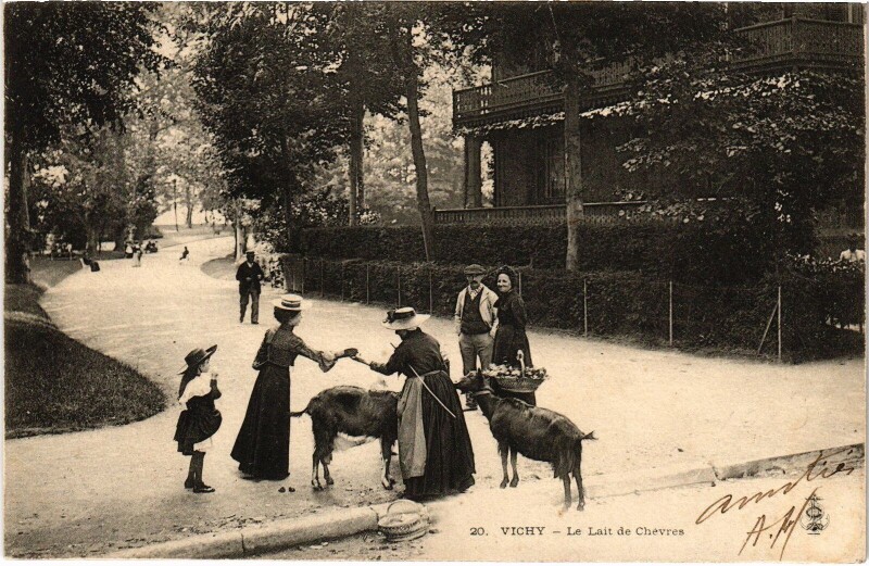 Carte postale ancienne Vichy Lait de Chevre à Vichy