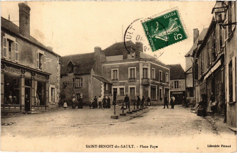 Carte postale ancienne Saint-Benoit-du-Sault Place Faye