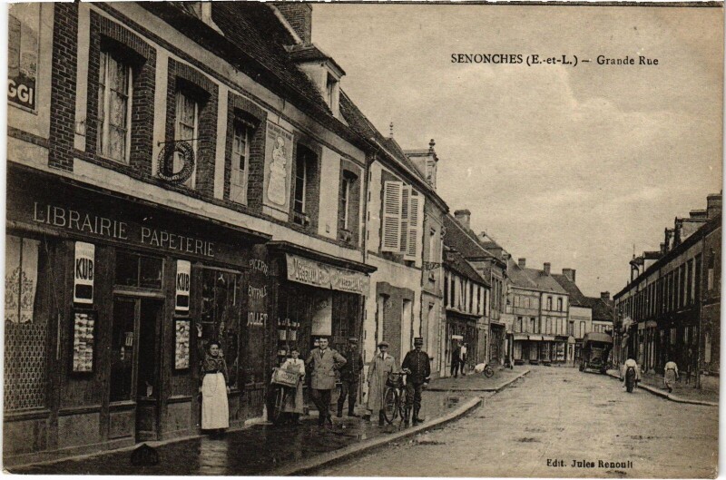 Carte postale ancienne Senonches Grande Rue à Senonches