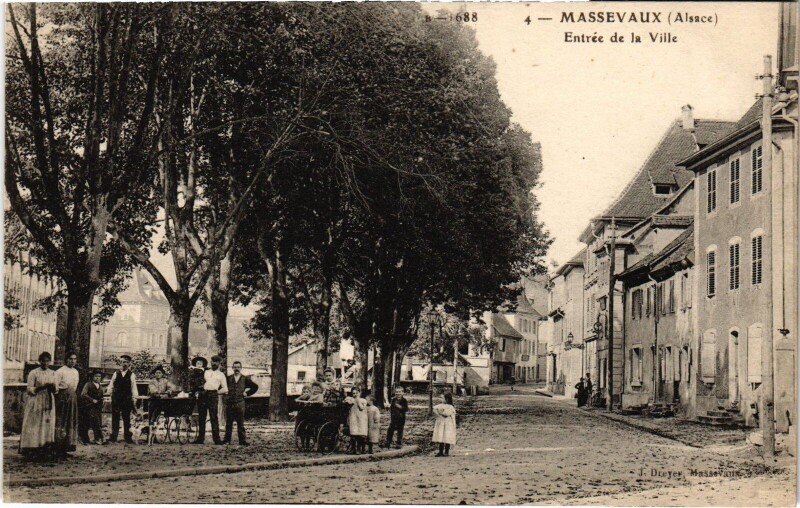 Carte postale ancienne Massevaux Entrée de la Ville