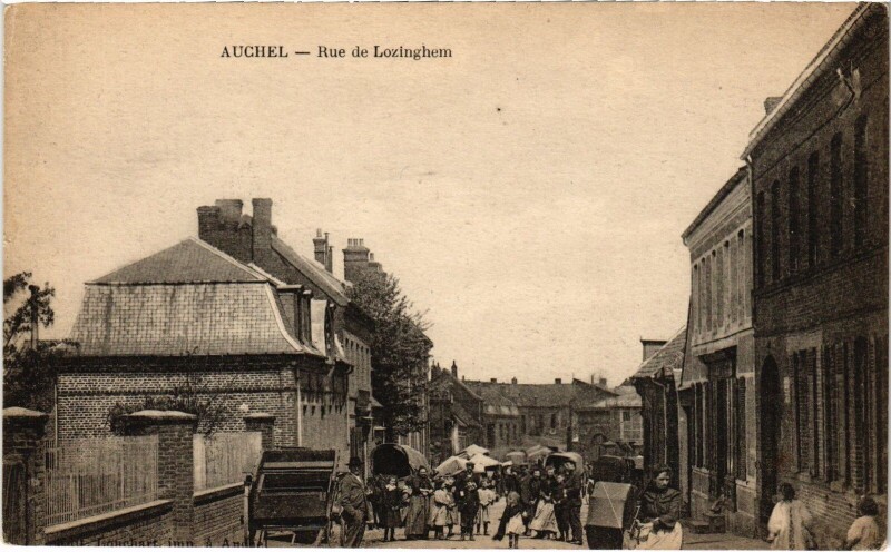 Carte postale ancienne Auchel Rue de Lozinghem à Auchel