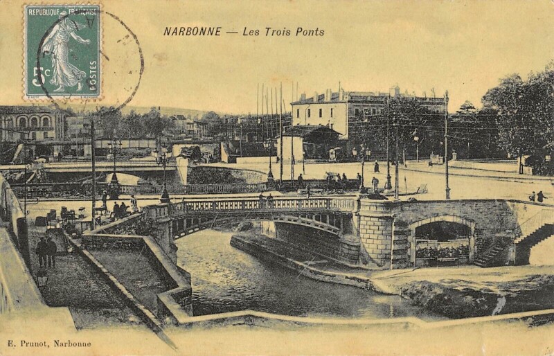 Carte postale ancienne Narbonne - Les Trois Ponts à Narbonne