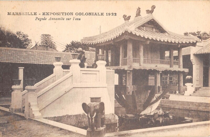 Carte postale ancienne Marseille - Exposition Coloniale 1922 - Pagode Annamite Sur L'Eau à Marseille