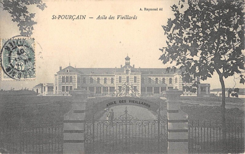 Carte postale ancienne Saint Pourcain - Asile Des Vieillards