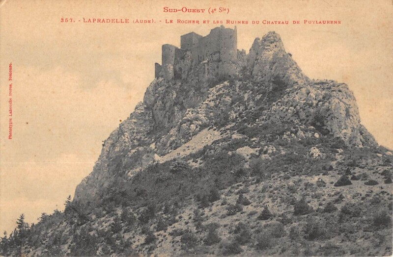 Carte postale ancienne Lapradelle - Le Rocher Et Ruines Du Chateau De Puylaurens à Laprade