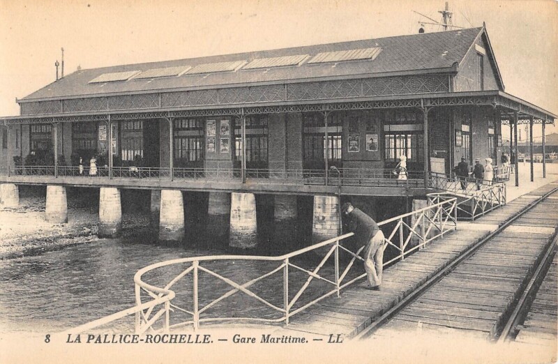 Carte postale ancienne La Pallice Rochelle - Gare Maritime
