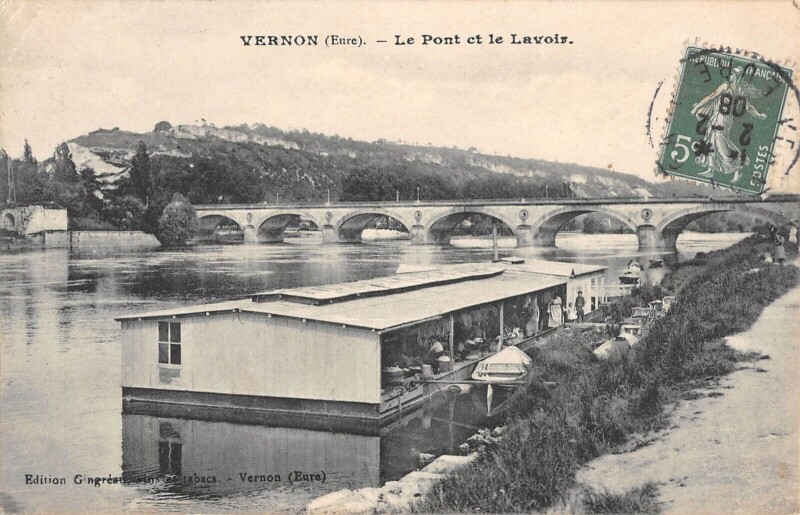 Carte postale ancienne Vernon - Le Pont Et Le Lavoir à Vernon