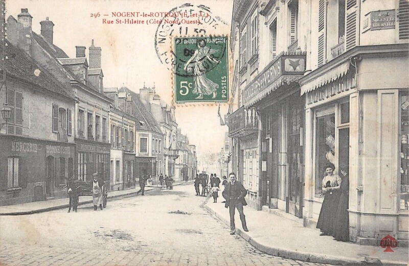 Carte postale ancienne Nogent Le Rotrou - Rue Saint Hilaire - Cote Nord Ouest à Nogent-le-Rotrou