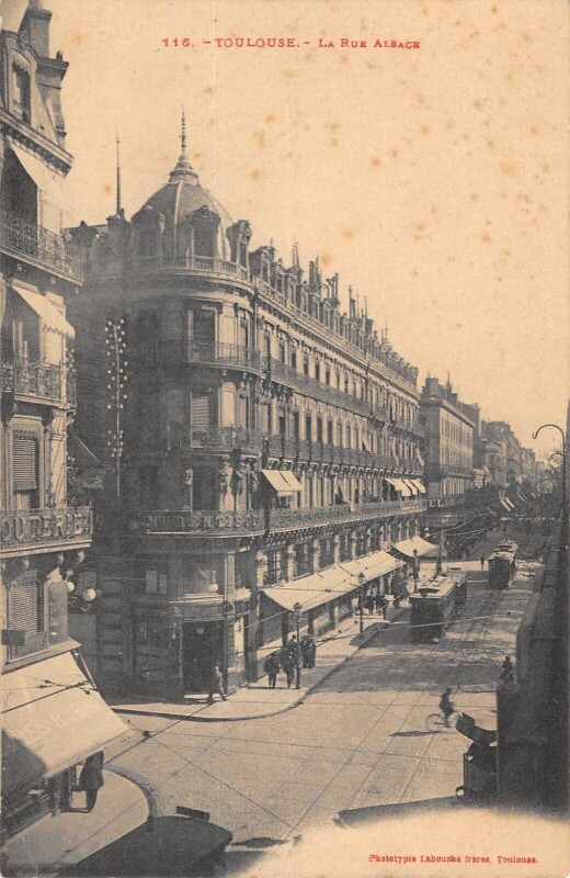 Carte postale ancienne Toulouse - La Rue Alsace à Toulouse