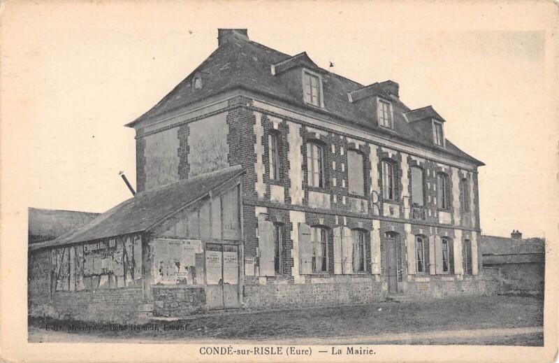 Carte postale ancienne Conde Sur Risle - La Mairie