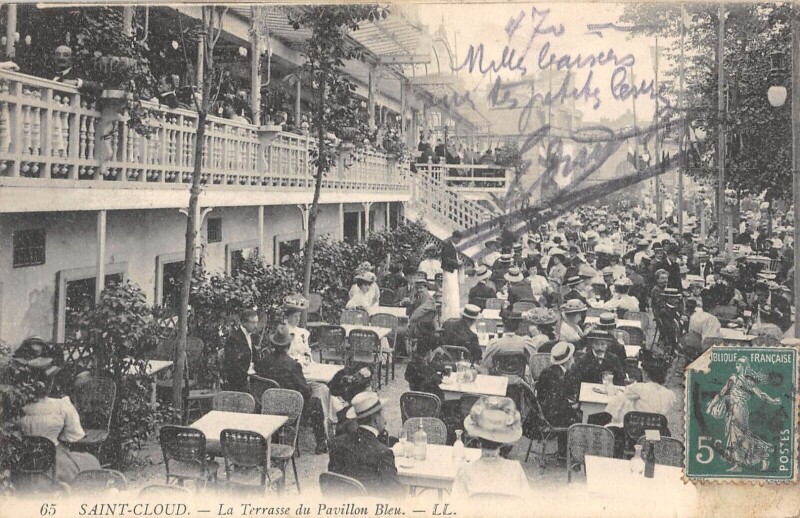 Carte postale ancienne Saint Cloud - La Terrasse Du Pavillon Bleu à Saint-Cloud