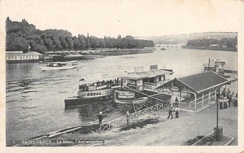 Carte postale ancienne Saint Cloud - La Seine - Embarcadere à Saint-Cloud