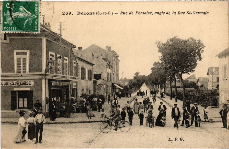 Carte postale ancienne Bezons Rue de Pontoise Rue Saint-Germain à Bezons