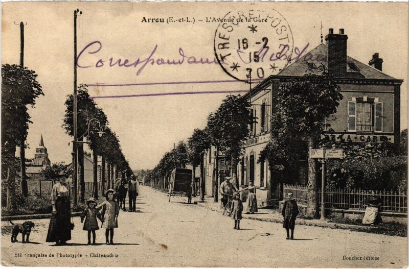 Carte postale ancienne Arrou Avenue de la Gare