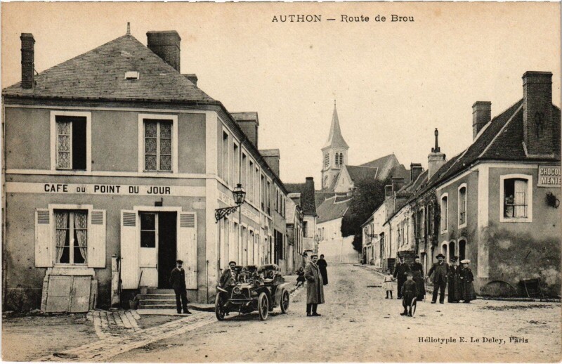 Carte postale ancienne Authon Route de Brou à Authon