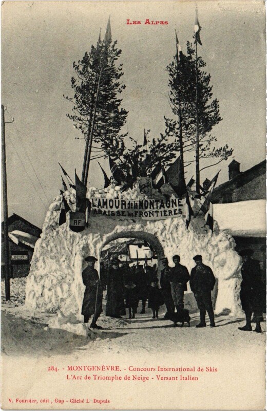 Carte postale ancienne Montgenevre Concours du Ski arc de Neige