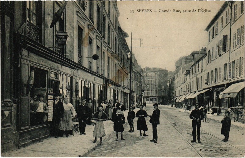 Carte postale ancienne Sevres Grande Rue