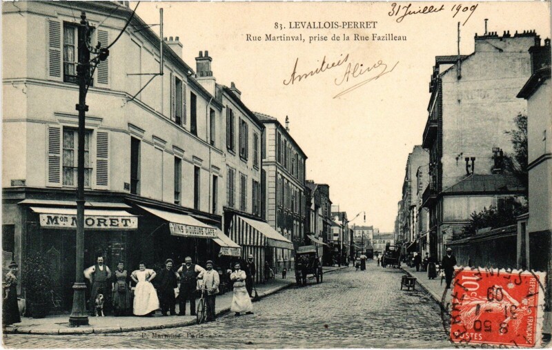 Carte postale ancienne Levallois-Perret Rue Martinval Rue Fazilleau à Levallois-Perret