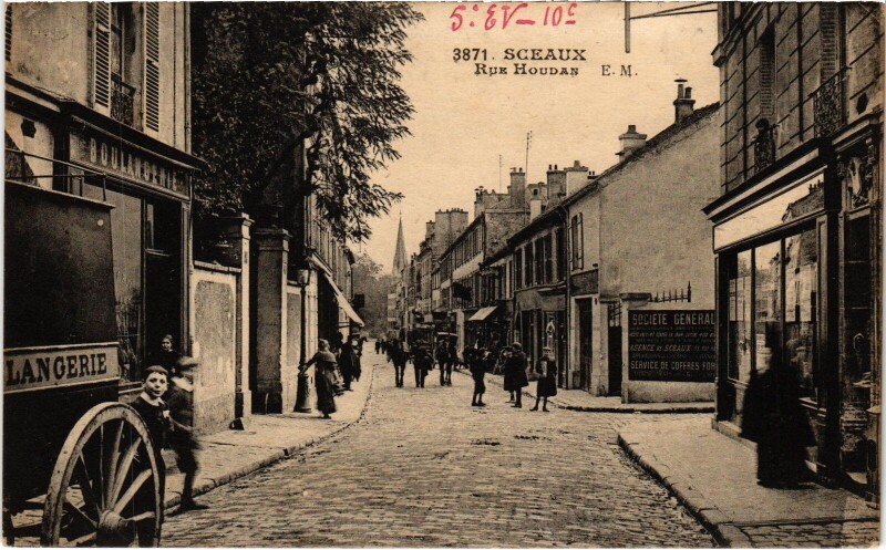 Carte postale ancienne Sceaux Rue Houdon à Sceaux