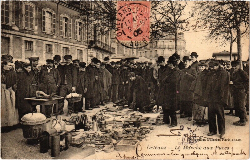 Carte postale ancienne Orléans Marché aux Puces à Orléans
