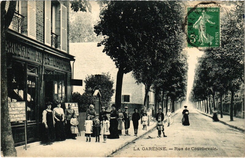 Carte postale ancienne La Garenne Rue de Courbevoie à Courbevoie