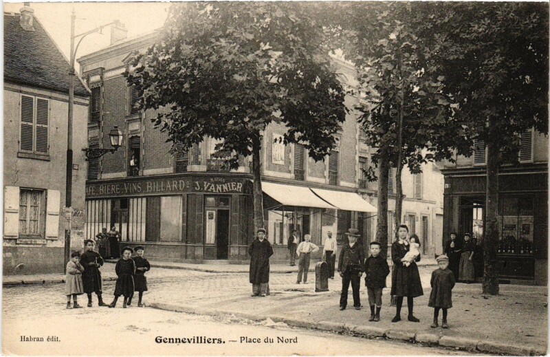 Carte postale ancienne Gennevilliers Place du Nord à Gennevilliers