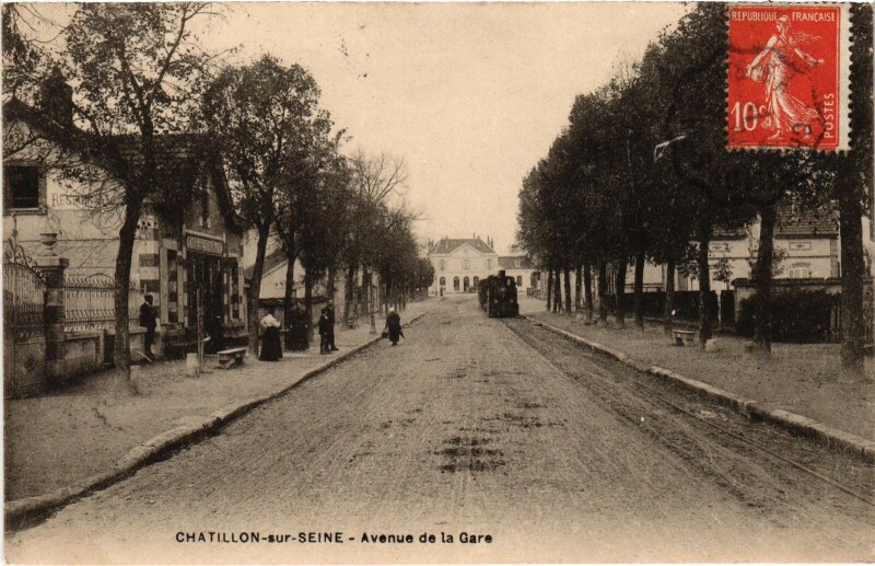 Carte postale ancienne Chatillon-sur-Seine Avenue de la Gare