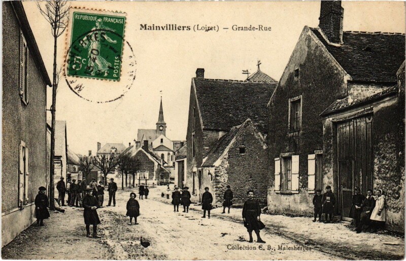 Carte postale ancienne Mainvilliers Grande Rue