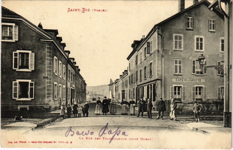 Carte postale ancienne Saint-Dié Rue des Travailleurs