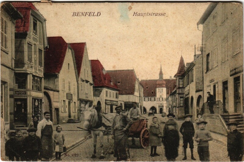 Carte postale ancienne Benfeld Hauptstrasse à Benfeld