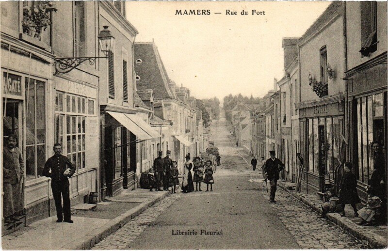 Carte postale ancienne Mamers rue du Fort à Mamers