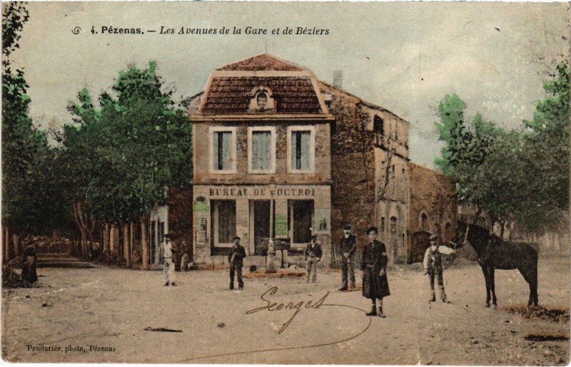 Carte postale ancienne Pézenas Avenue de la Gare et de Béziers à Béziers