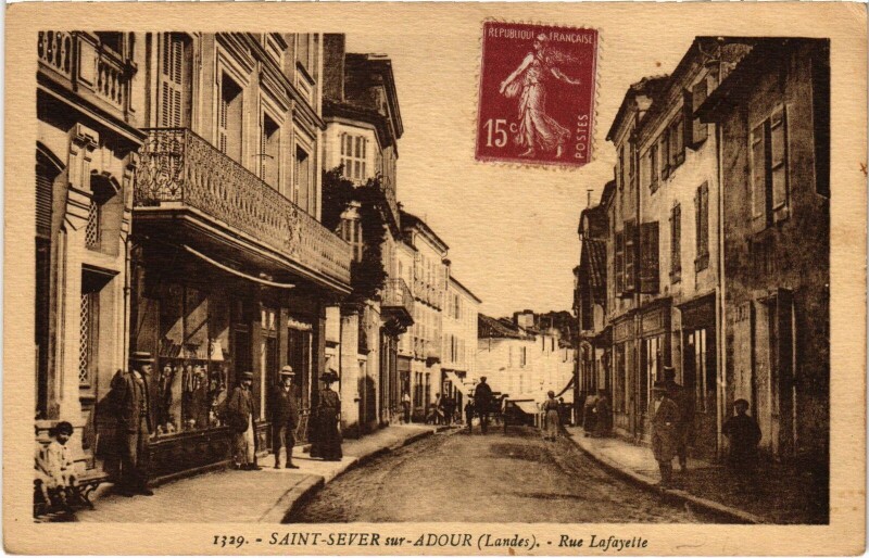 Carte postale ancienne Saint-Sever-sur-Adour Rue Lafayette à Saint-Sever