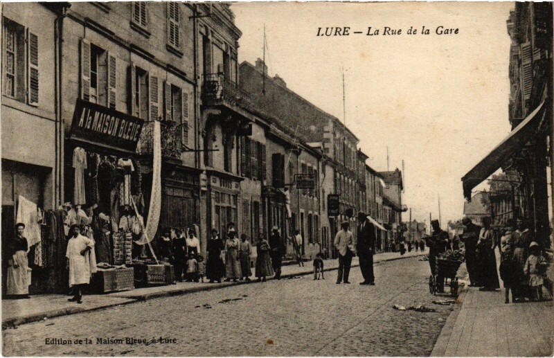 Carte postale ancienne Lure Rue de la Gare