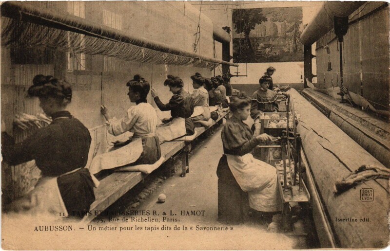 Carte postale ancienne Aubusson Tapis et Tapisserie L. Hamot Métier Savonnerie à Aubusson