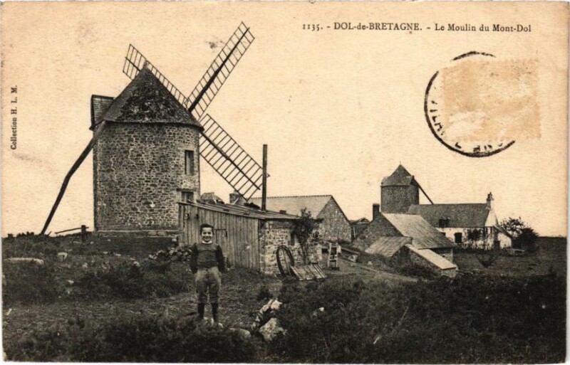 Carte postale ancienne Dol-de-Bretagne - Le Moulin du Mont-Dol à Dol-de-Bretagne