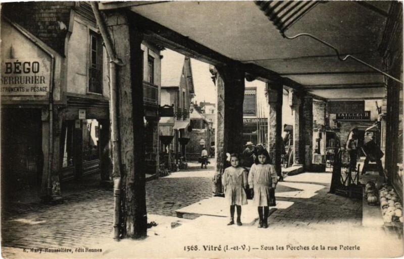 Carte postale ancienne Vitre - Rue Garengrot à Vitré