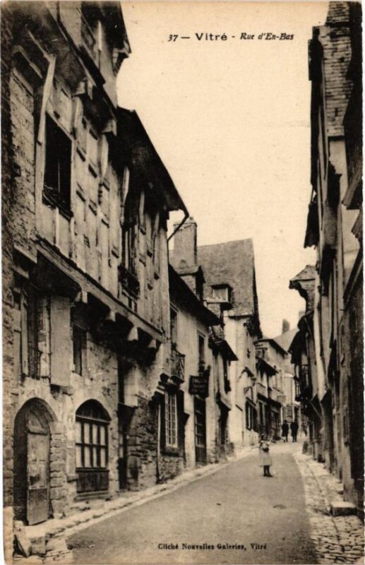 Carte postale ancienne Vitre - Rue d'En-Bas à Vitré