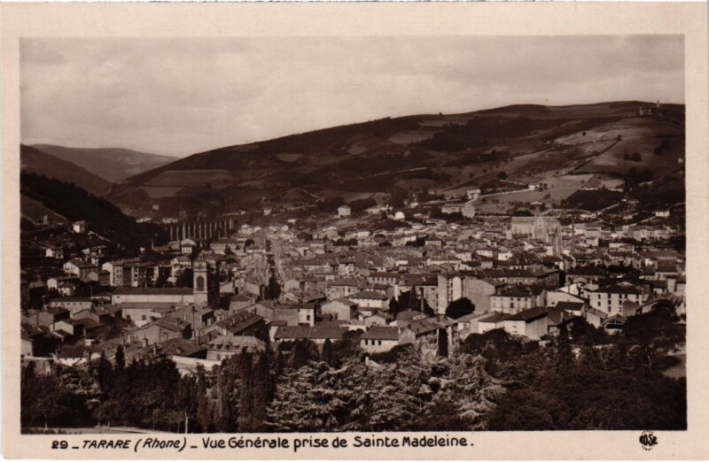 Carte postale ancienne Tarare - Vue Generale prise de Sainte-Madeleine à Tarare