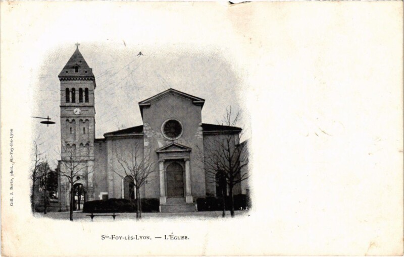Carte postale ancienne Sainte-Foy-les-Lyon - L'Eglise à Sainte-Foy-lès-Lyon