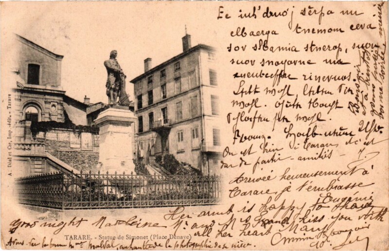 Carte postale ancienne Tarare - Statue de Simonet - Place Denave à Tarare