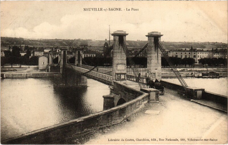 Carte postale ancienne Neuville-sur-Saone - Le Pont à Neuville-sur-Saône