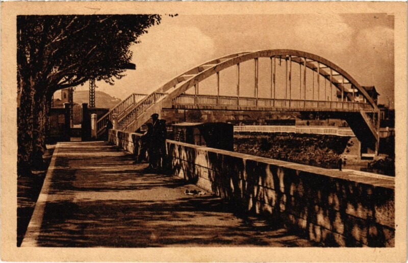 Carte postale ancienne Givors - La Nouvelle Passerelle à Givors