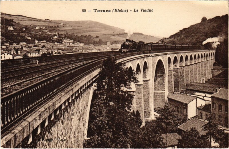 Carte postale ancienne Tarare - Le Viaduc à Tarare