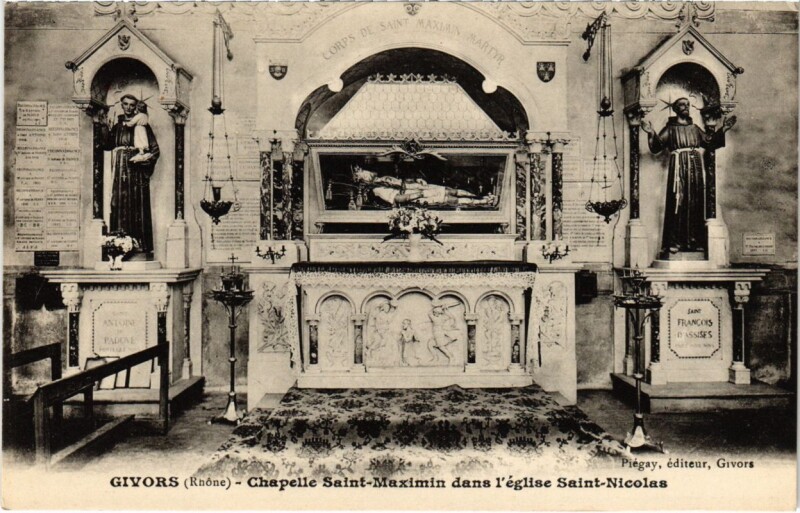 Carte postale ancienne Givors - Chapelle Saint-Maximin dans l'Eglise Saint-Nicolas à Givors
