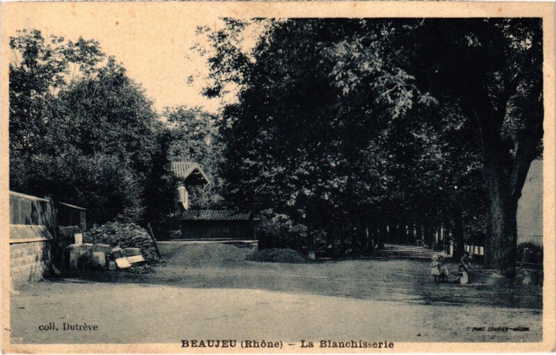 Carte postale ancienne Beaujeu - La Blanchisserie à Beaujeu