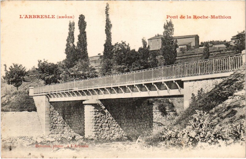 Carte postale ancienne L'Arbresle - Pont de la Roche-Mathion à L'Arbresle