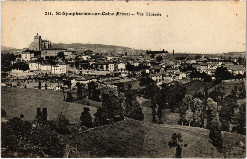 Carte postale ancienne Saint-Symphorien-sur-Coise - Vue Generale à Saint-Symphorien-sur-Coise
