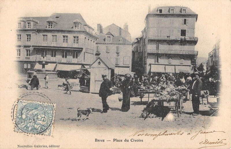 Carte postale ancienne Brive - Place Du Civoire